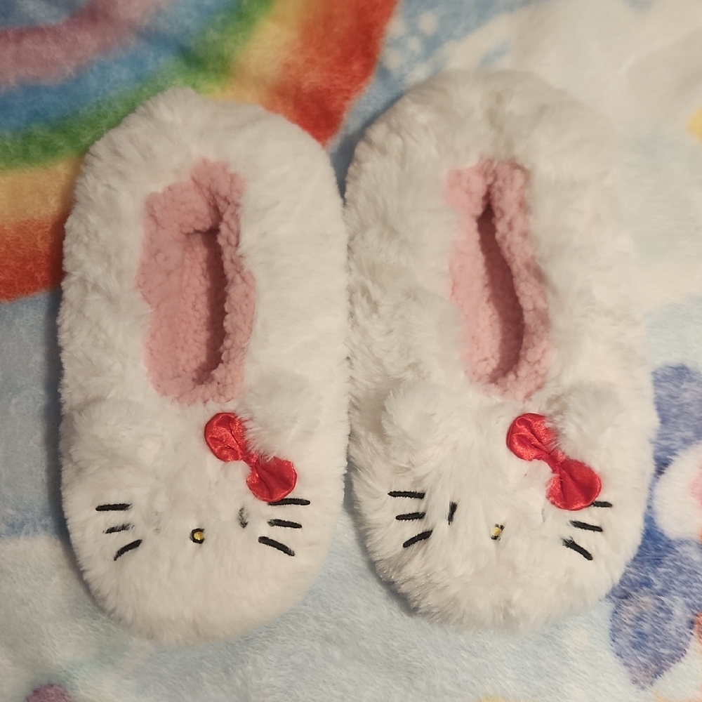 Hello Kitty Womens Slipper Socks